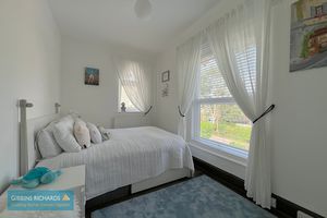 Bedroom- click for photo gallery